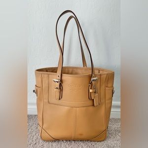 Coach Genuine Leather Tote Bag